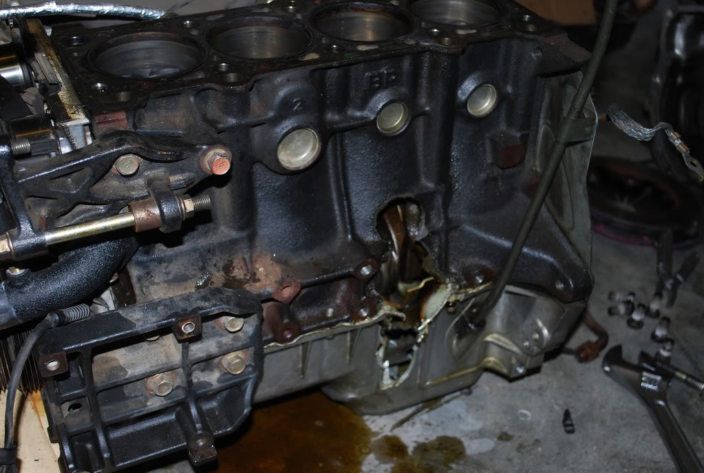 Catastrophic-Automotive-Engine-Failure Catastrophic Automotive Engine Failure